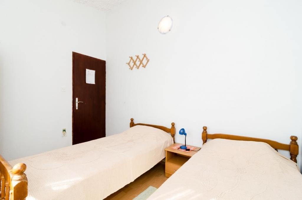 Holiday Home Jasminka Potomje Екстериор снимка